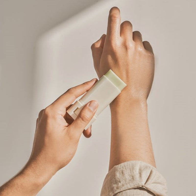 Matte sun stick : Mugwort+Camelia SPF50 PA++++ - koreanblossom