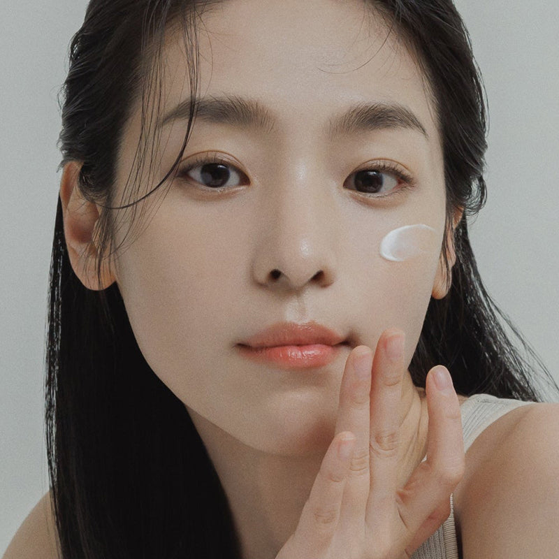 Sedum Hyaluron Sunscreen SPF50+ PA++++ - koreanblossom